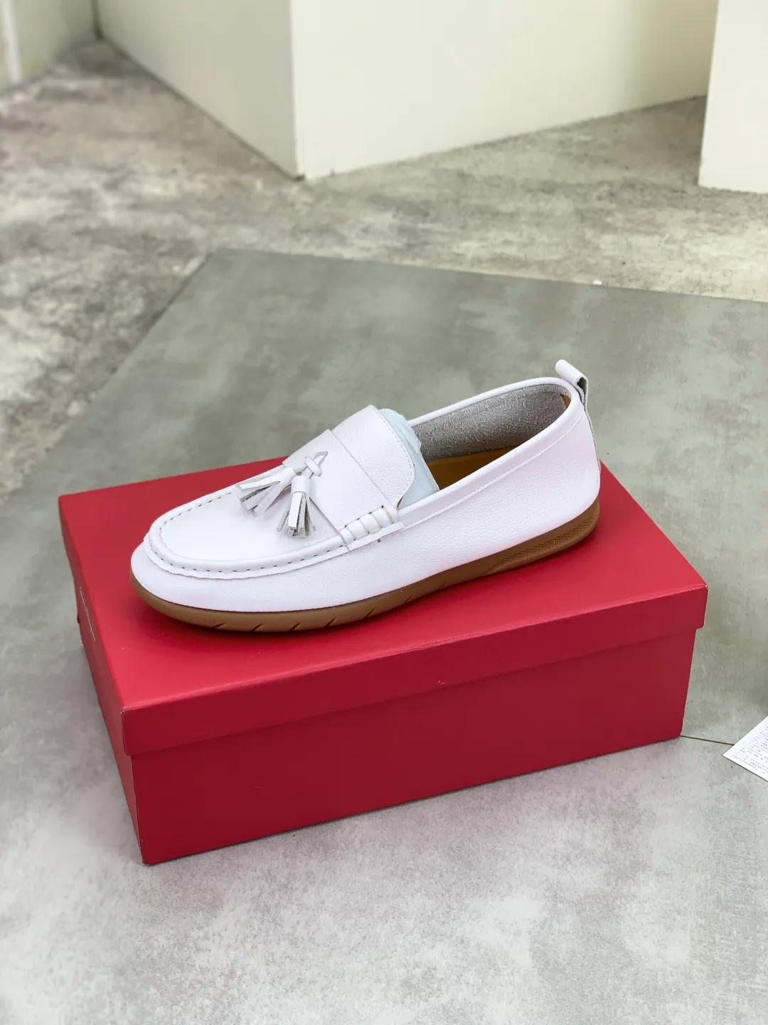 Men's shoes 💰P480 New model [Ferragamo/Ferragamo] Latest model Original imported calfskin, imported pigskin lining + original luxury metal buckle + original rubber outsole Soft and comfortable Size number: 38-44